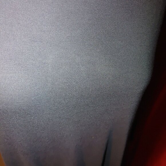 Zenana Outfitters Ruffle Bottom Grey Dress Medium Viscoe Rayon Long Sleeve - Picture 4 of 6